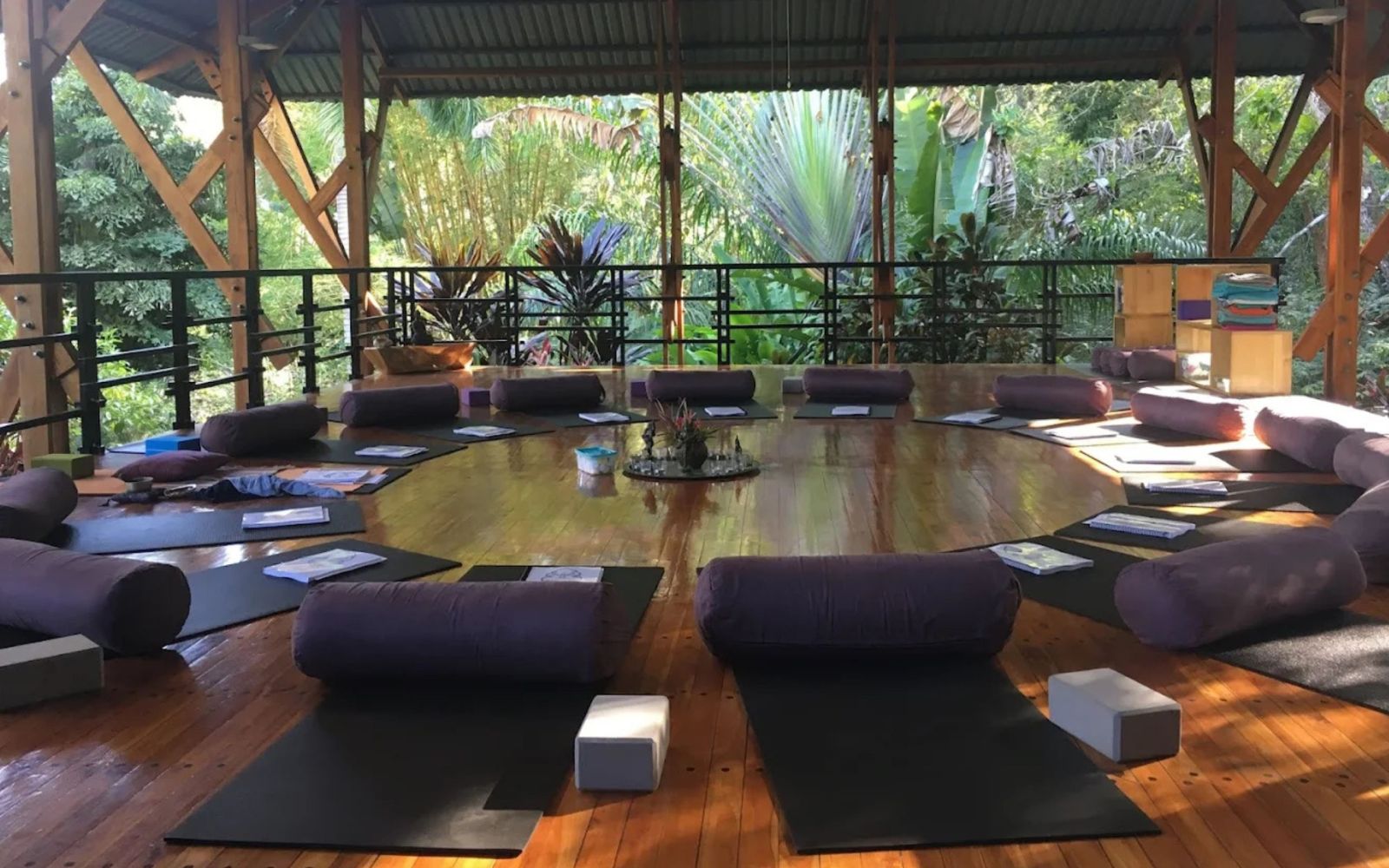 Costa Rica retreat center - The Sanctuary - Pagoda Community Space